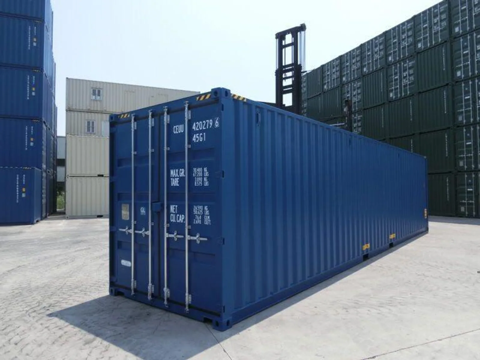 40ft shipping container at a UAE logistics yard